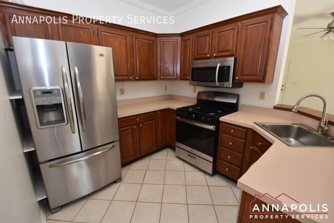 Building Photo - 643 Oakland Hills Dr