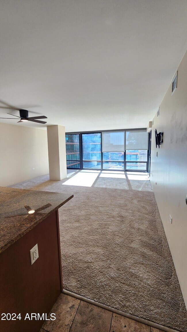 Foto del edificio - 4808 N 24th St