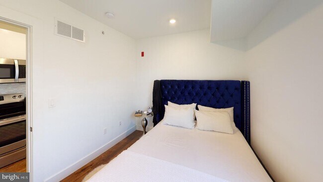 Foto del edificio - 1155 S 15th St