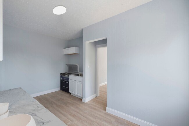 Building Photo - 3328 E 149th St
