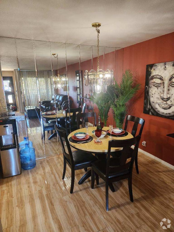 Palm Springs Villas I Apartments for Rent with Hardwood Floors Palm