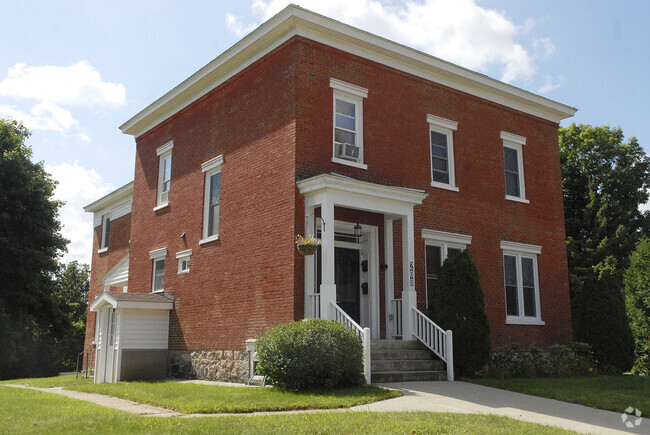 Building Photo - 208 Grand Ave