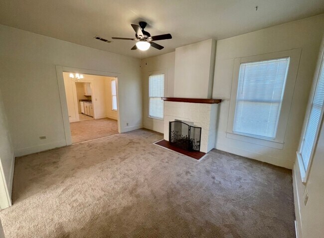 Foto del edificio - 4606 Highland Ave