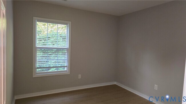 Foto del edificio - 9102 Mayland Dr