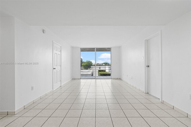 Foto del edificio - 14170 SW 84th St