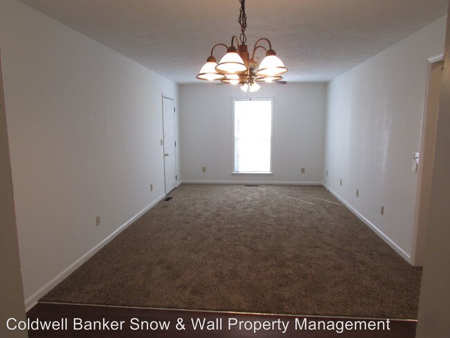 Building Photo - 3432 Meadow Ct