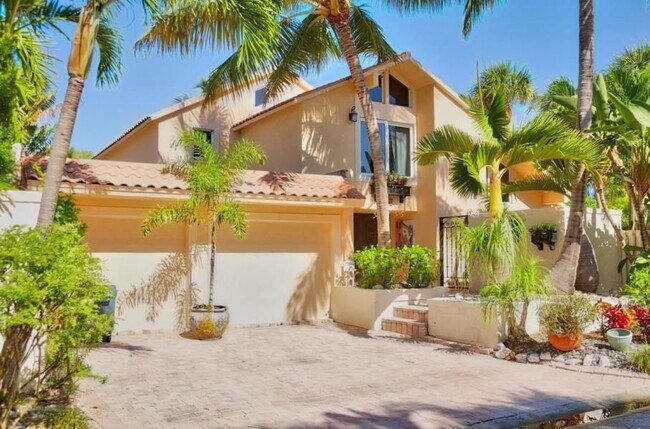 Building Photo - 101 Mako Ln