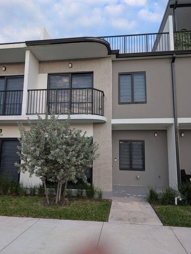 Foto principal - 26124 SW 146th Ave