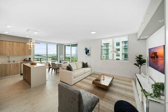 Building Photo - 3886 Biscayne Blvd