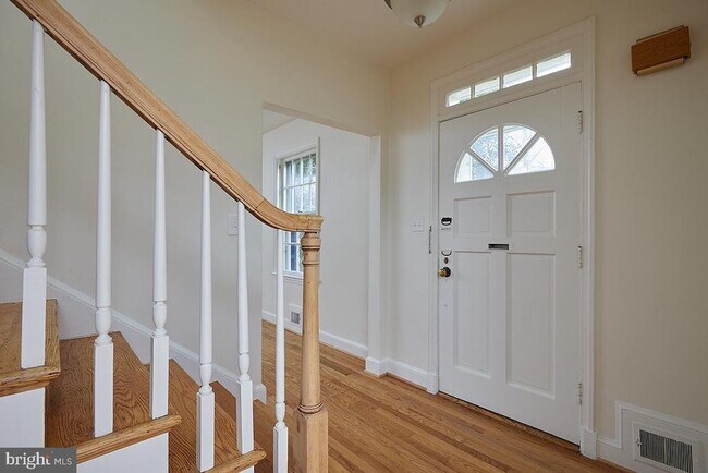 Foto del edificio - 6216 30th St NW