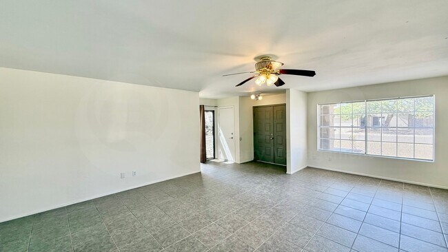 Foto del edificio - 4415 W Morrow Dr