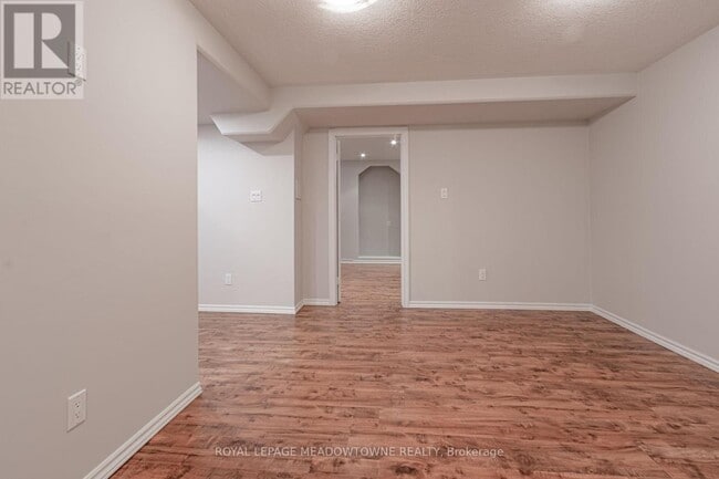 Building Photo - 1147 Houston Dr