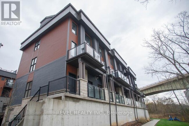 Building Photo - 2 Willow St