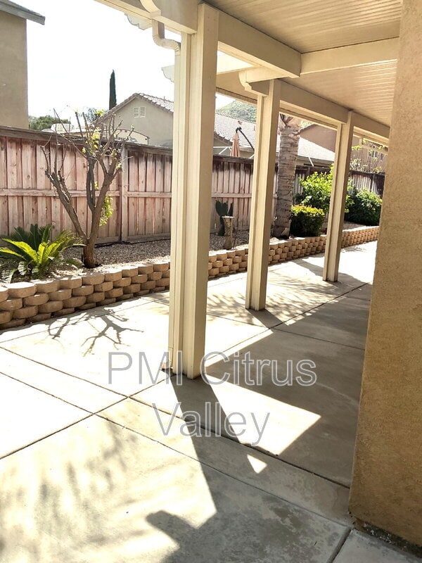 Building Photo - 1250 Berylstone Dr