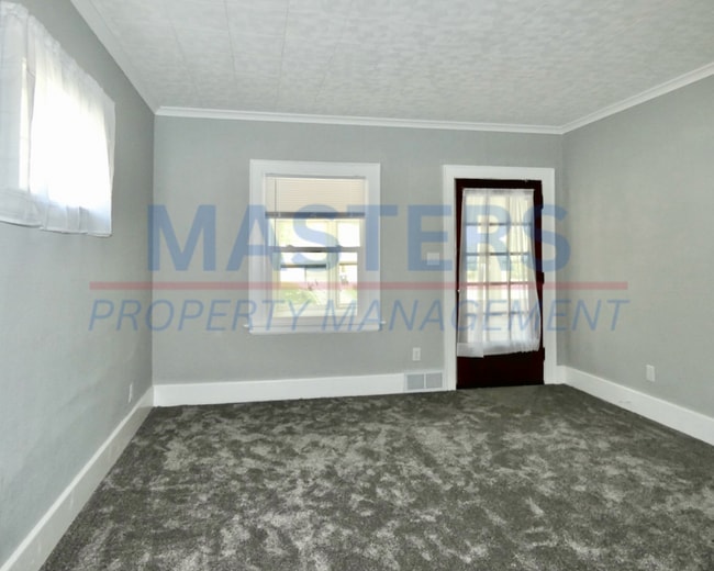Building Photo - 229 Van Buren Ave