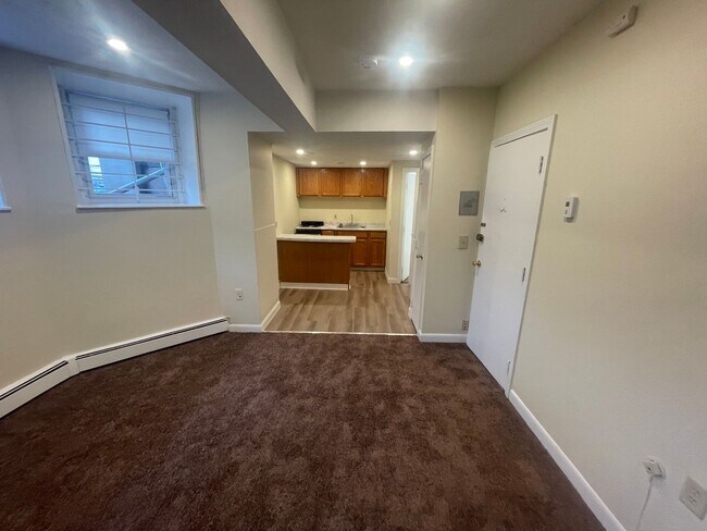 Foto del edificio - Now or April **Low price** Studio in Packards Corner Students Ok, Heat Inc No Fee