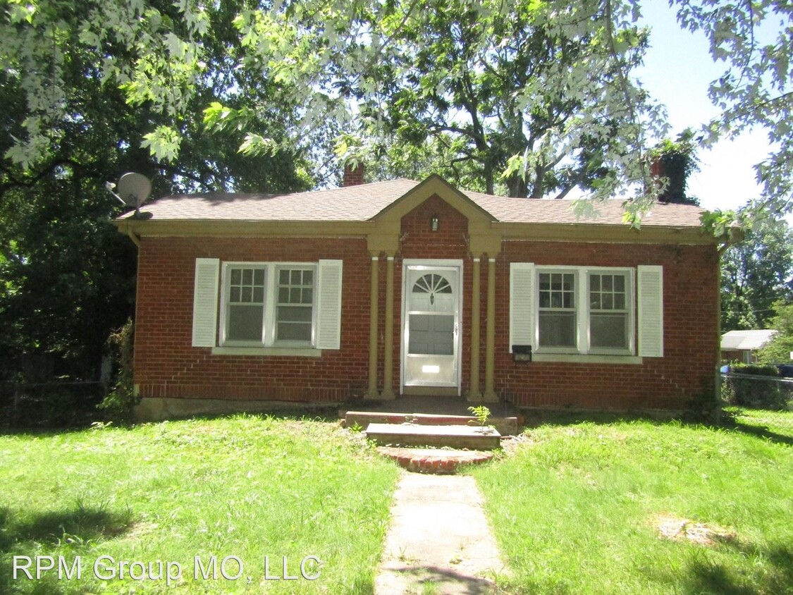 Primary Photo - 3 br, 1 bath House - 1301 S. National