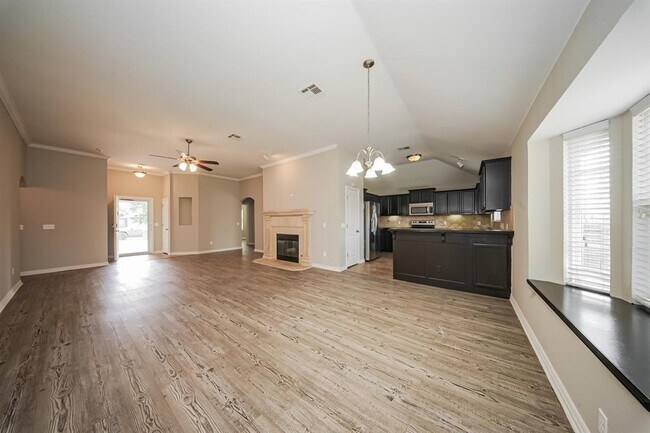 Foto del edificio - 9423 Peachtree Ln