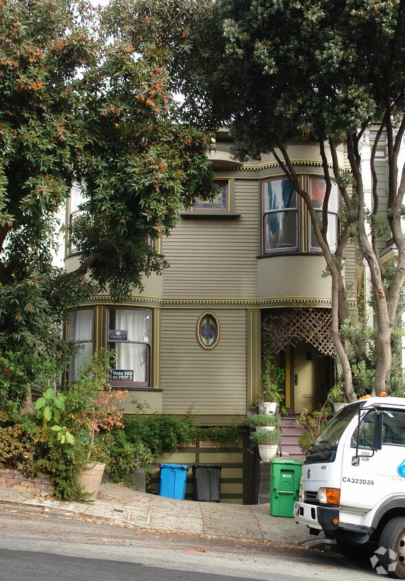 Building Photo - 1060 Page St