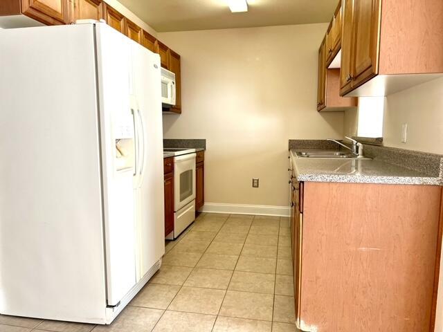 Building Photo - 572 Wingspan Way