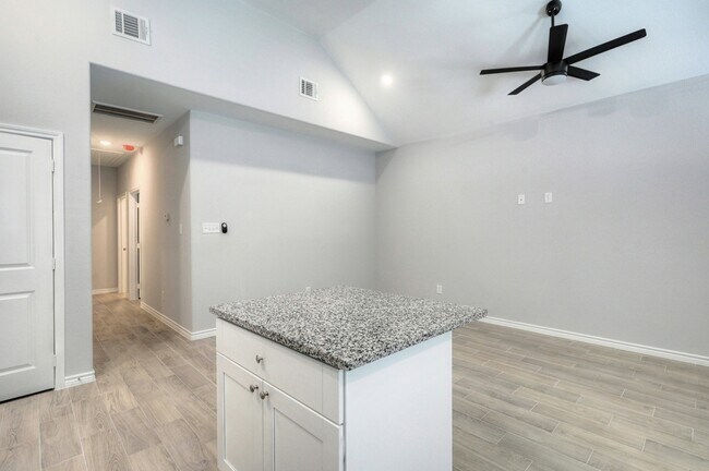 Foto del edificio - 9751 Black Gum