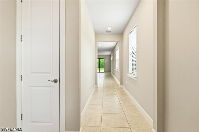 Foto del edificio - 2244 Yellowfin Cir
