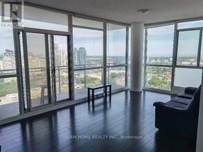 Building Photo - 225 Webb Dr