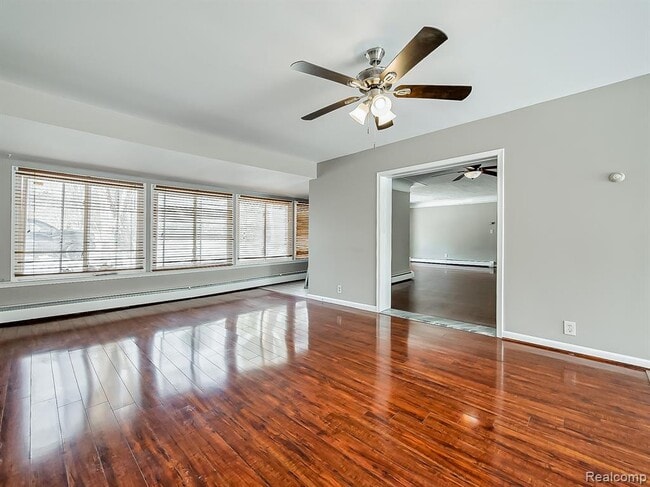 Building Photo - 25330 Brookview St