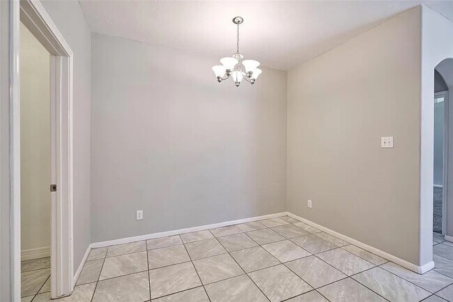 Foto del edificio - 13714 Hillingdale Ln