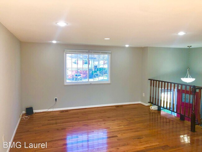 Foto del edificio - 5 br, 3 bath House - 16741 Sioux Ln
