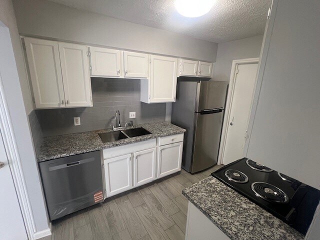 Foto del edificio - 10410 Kirkglen Dr