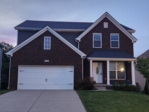 Building Photo - 16613 Rockcrest View Ln