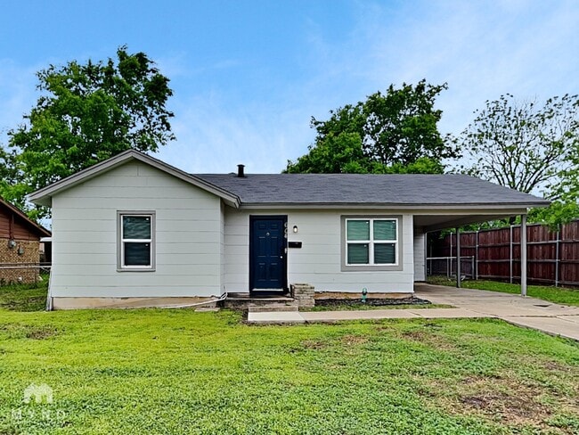 Building Photo - 604 Globe Ave