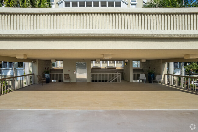Building Photo - Monaco Beach Club