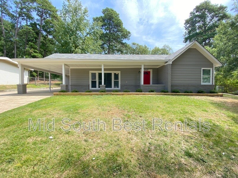 Primary Photo - 4621 Eastwood St