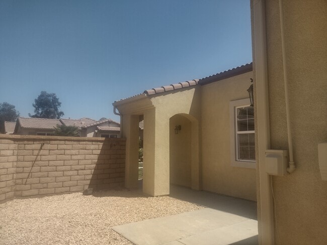 Building Photo - 8256 Triplett Ln