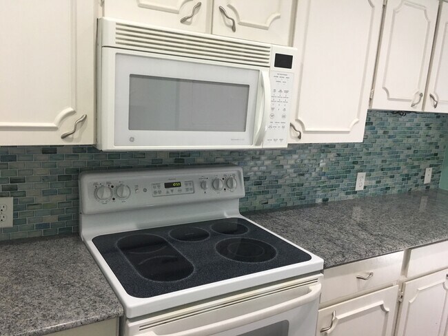 Building Photo - Royal Orleans Condo