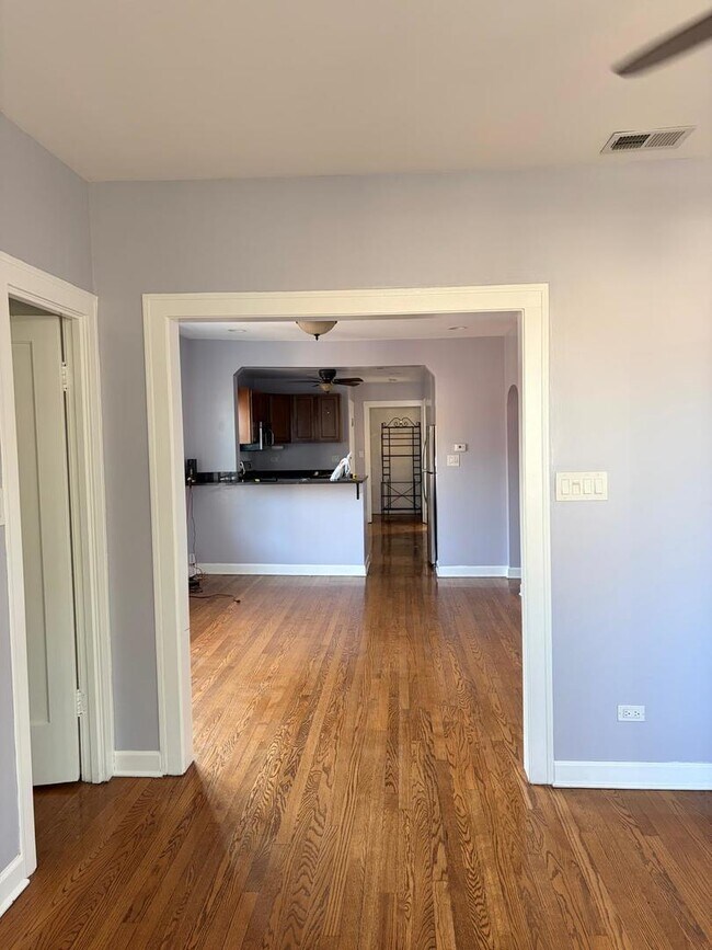 Foto del edificio - 5540 N Luna Ave