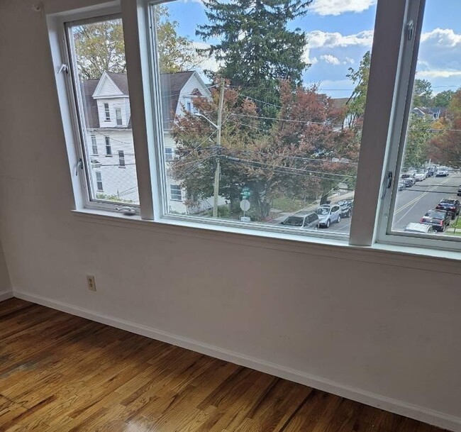 Ventana panorámica. Sala de estar - 67 Rose Ter