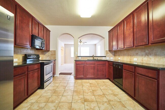 Foto del edificio - 8803 Cedar Mound Ln