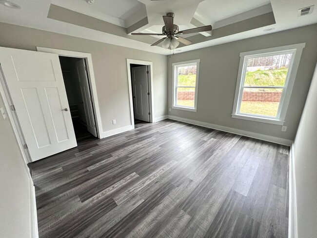 Foto del edificio - 30 Creekside Ln