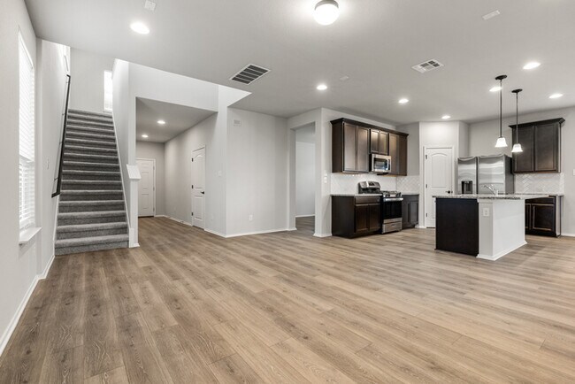 Building Photo - 353 Spiny Lizard Ln