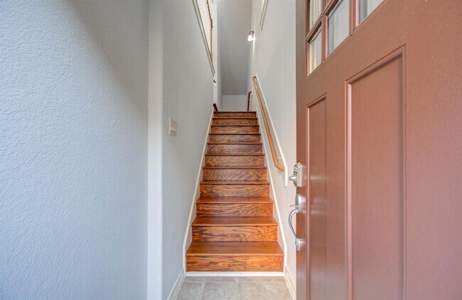 Foto del edificio - 3308 Clearview Cir