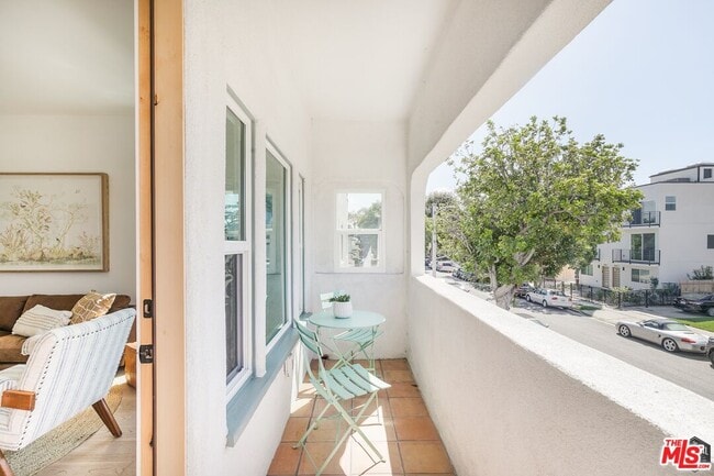 Building Photo - 5847 1/2 Ernest Ave