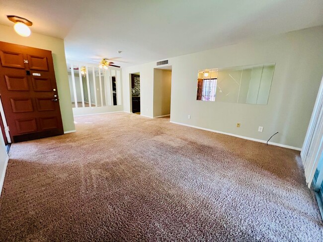 Building Photo - 506 Orange Dr