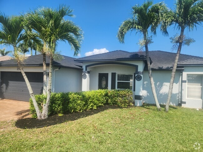 Building Photo - 2536 SW 24th Ct