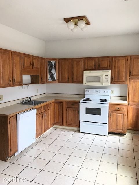 2 br, 1.5 bath - 95 Lenox St Apt L - 2 br, 1.5 bath  - 95 Lenox St Apt L