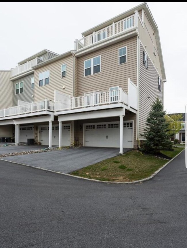 Foto del edificio - 201 Quarry Point Rd