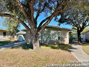 Building Photo - 335 Saratoga Dr