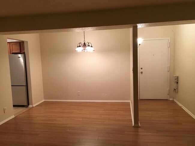 Foto del edificio - 7680 Tremayne Pl